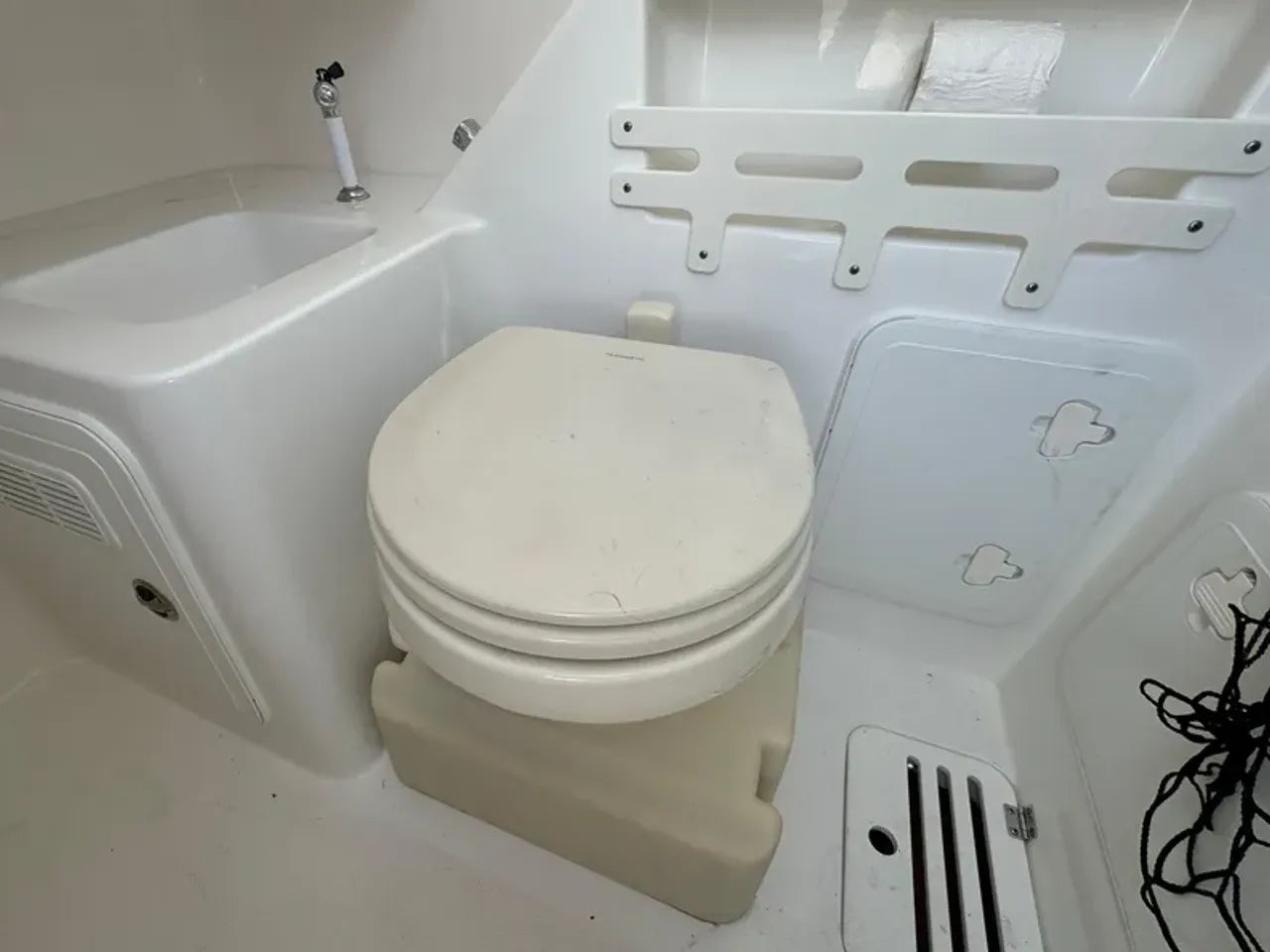 2011 Everglades 325 Center Console 32.0 feet, Oakdale, NY #12