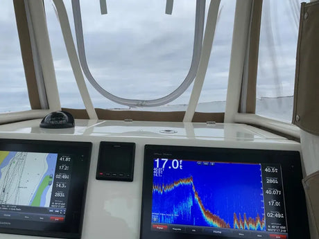 2016 Cobia 296 Center Console 29.0 feet, Oakdale, NY #9