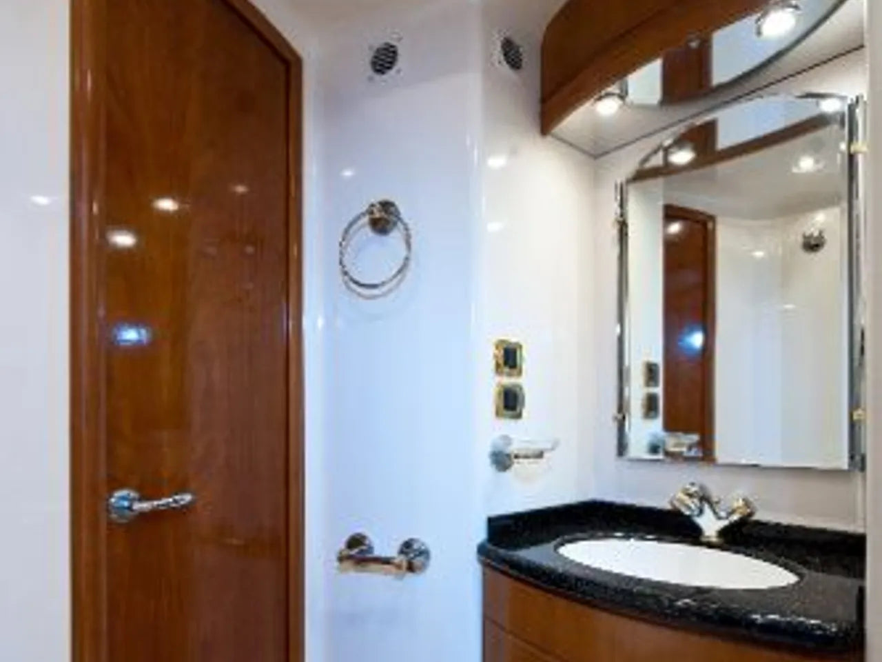 2001 CARVER 530 VOYAGER PILOT HOUSE 53.0 feet, Oakdale, NY #4