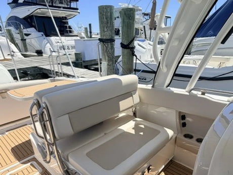 2016 Boston Whaler 320 Vantage 32.083 feet, Oakdale, NY #6