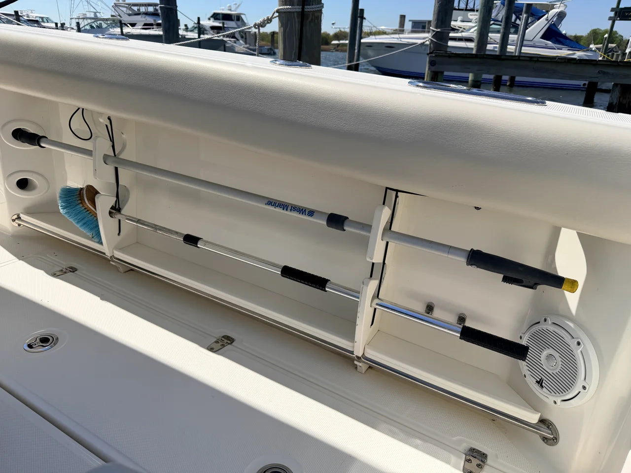 2022 Boston Whaler 250 Outrage 25.0 feet, Oakdale, NY #22