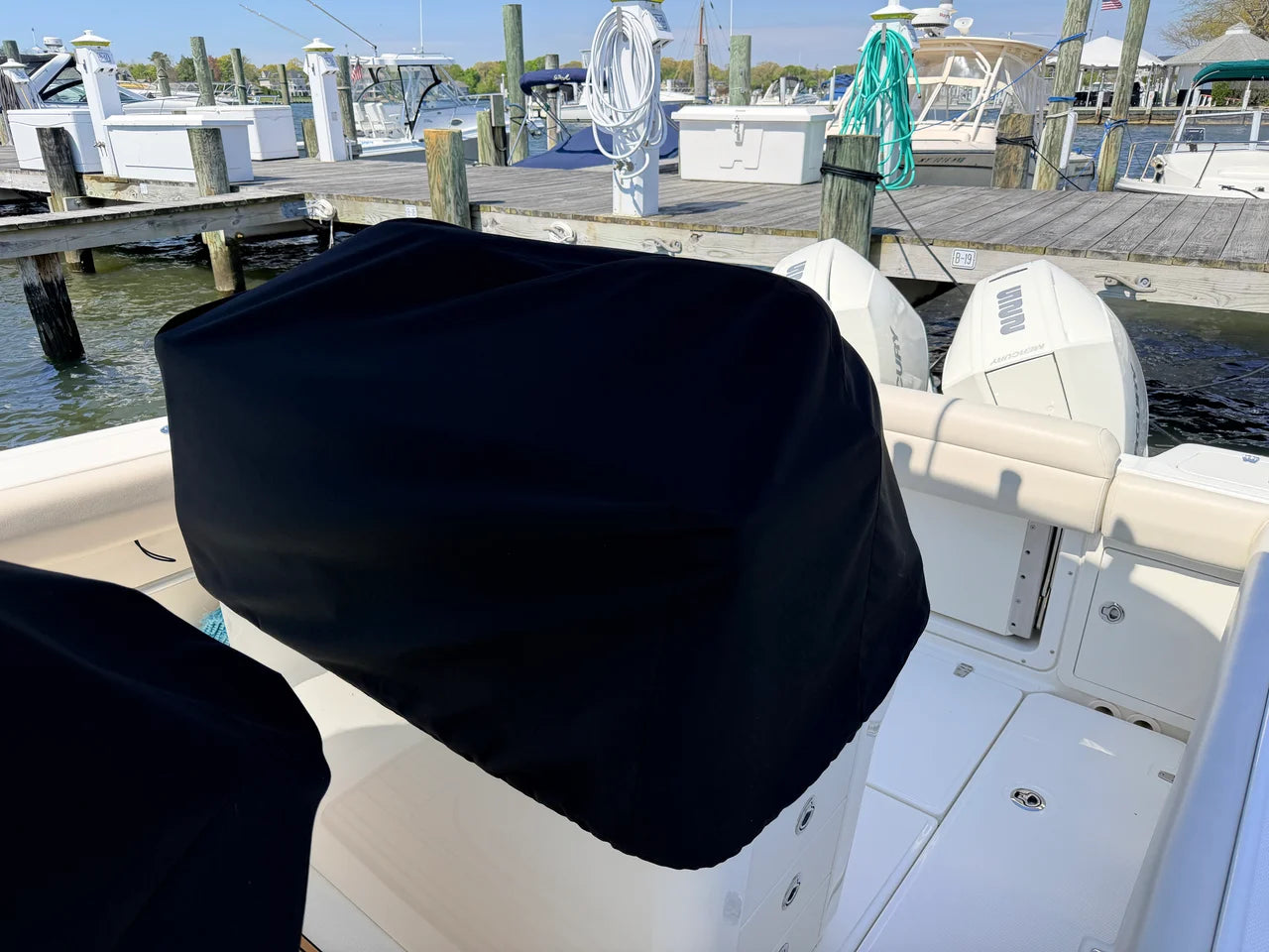 2022 Boston Whaler 250 Outrage 25.0 feet, Oakdale, NY #25
