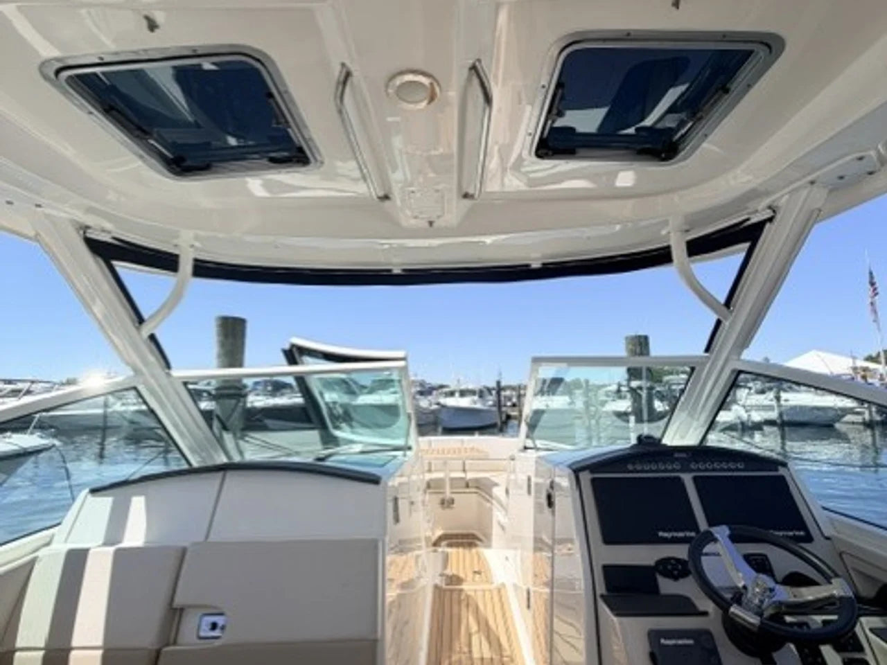 2016 Boston Whaler 320 Vantage 32.083 feet, Oakdale, NY #7